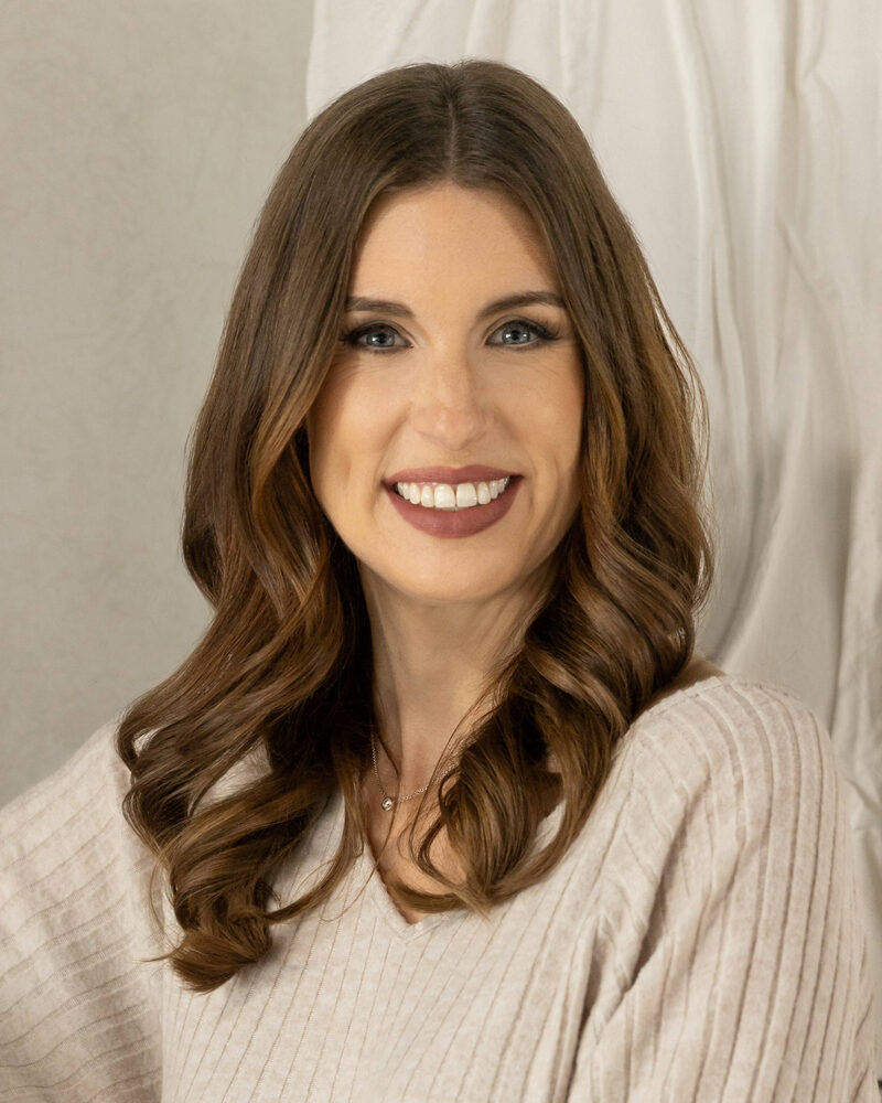 Headshot of Andrea Thompson